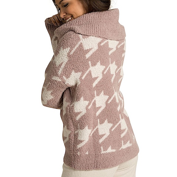 Barefoot Dreams Cozy Chic Houndstooth Sweater - Picture 2 of 13